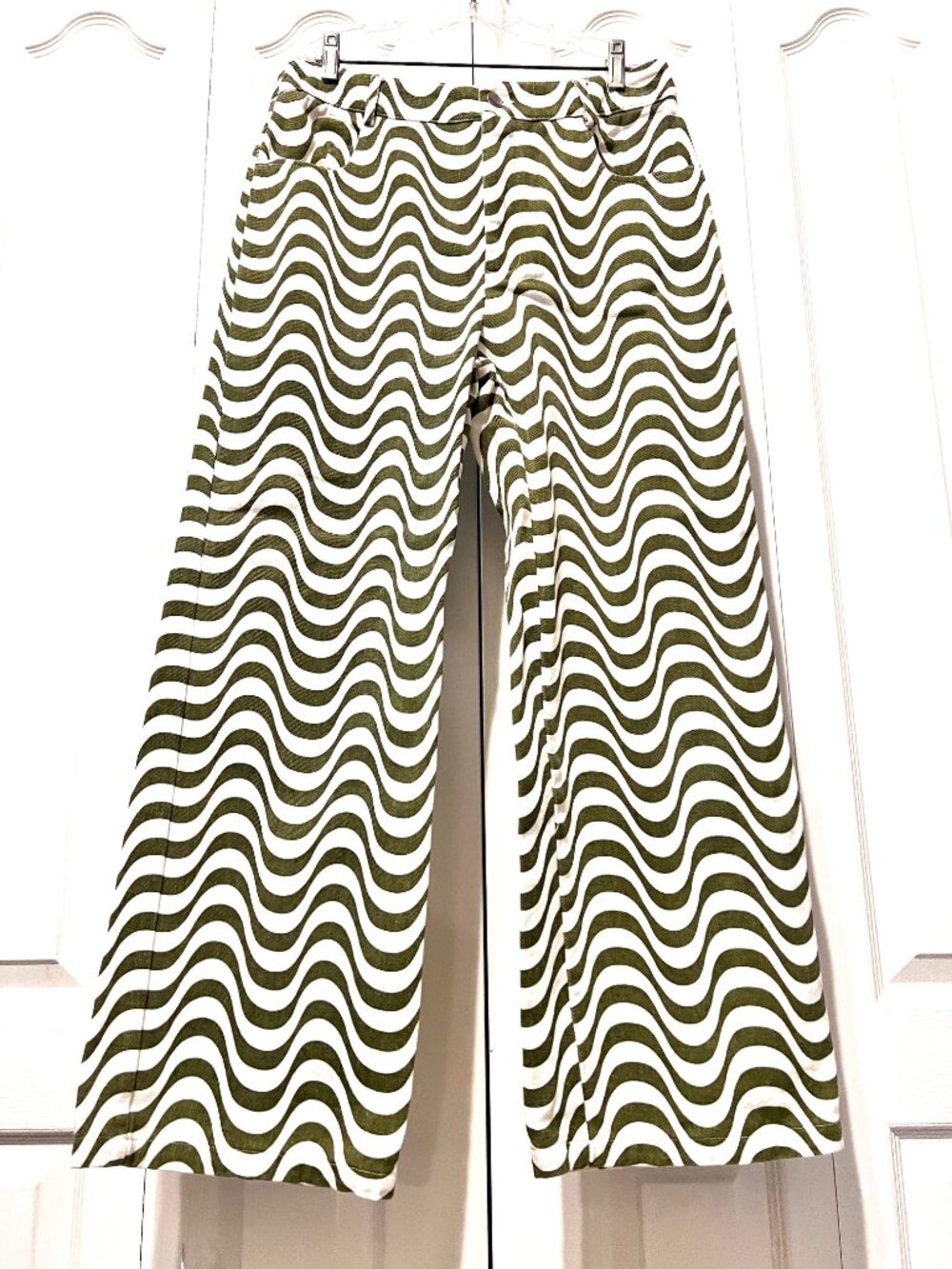 Shein Women's Olive Green/White Wavy Striped Jeans-Large-Wide Leg-Hippie-Fun
